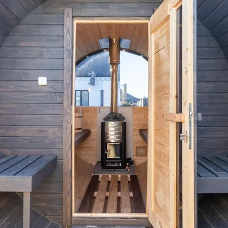 Holiday House Przystan Baltic With Private Sauna & Jacuzzi By Renters Prestige Сasa de vacaciones