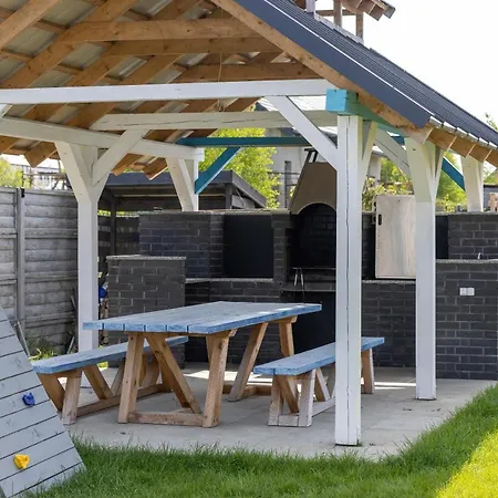 Сasa de vacaciones Holiday House Przystan Baltic With Private Sauna & Jacuzzi By Renters Prestige