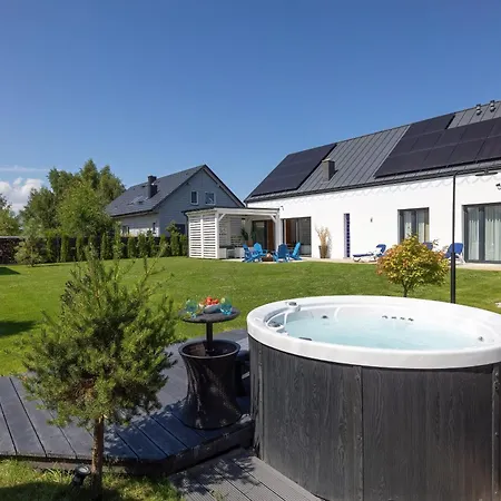 Holiday House Przystan Baltic With Private Sauna & Jacuzzi By Renters Prestige *